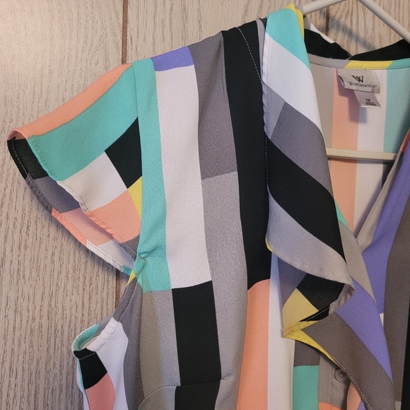 Colorblock Blouse - Picture 5 of 8